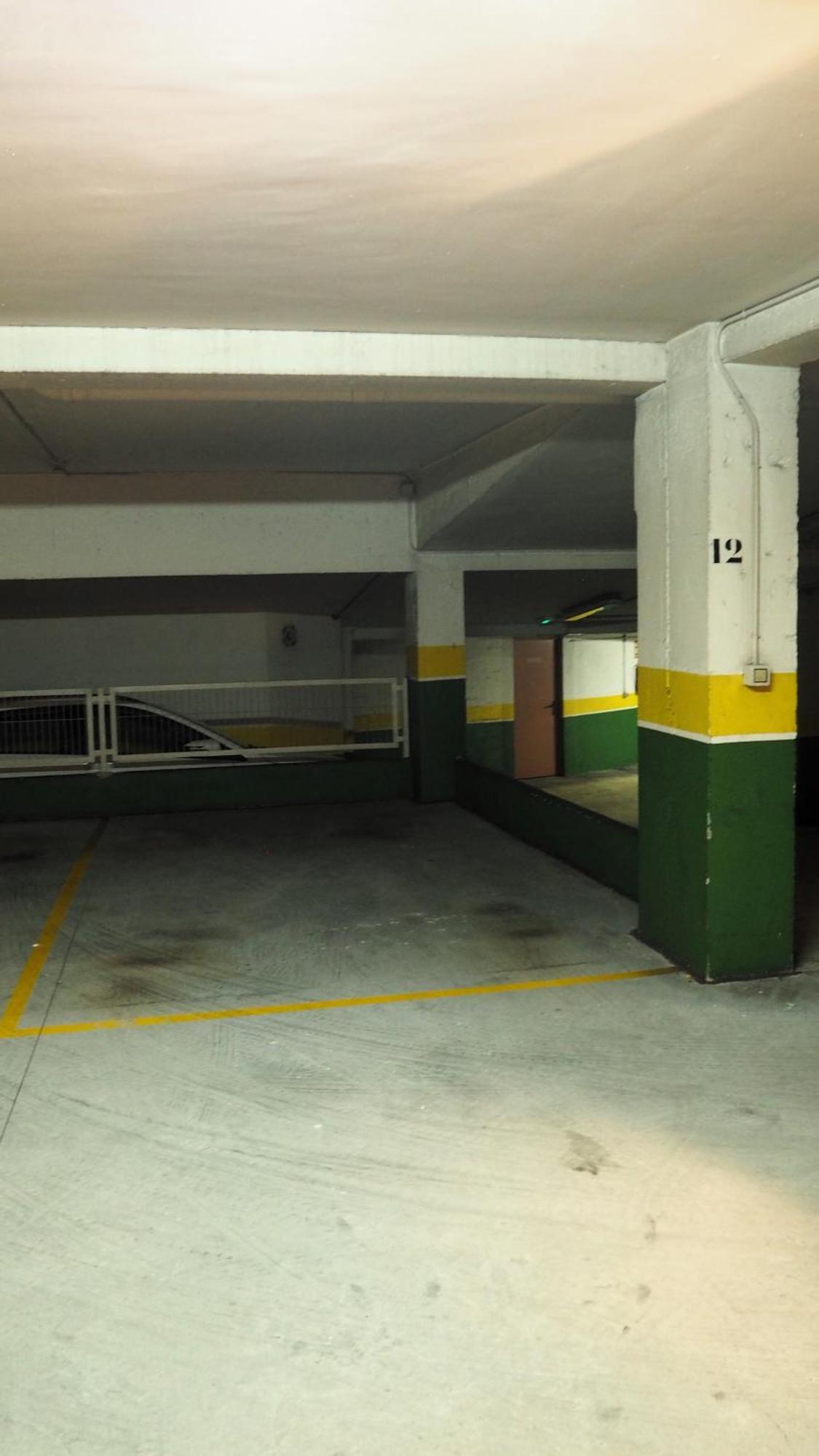 Moderno Apartamento Con Garaje Privado En El Centro De Виго Екстериор снимка