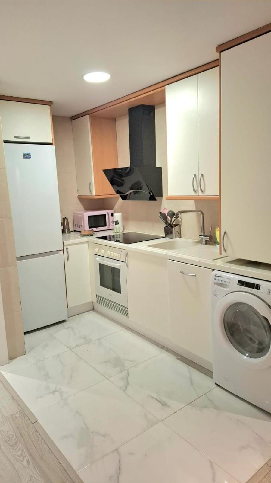 Moderno Apartamento Con Garaje Privado En El Centro De Виго Екстериор снимка