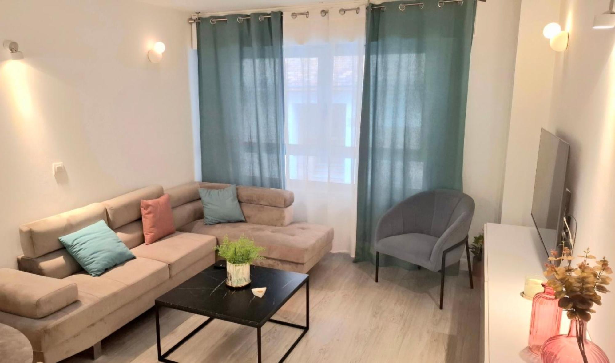 Moderno Apartamento Con Garaje Privado En El Centro De Виго Екстериор снимка