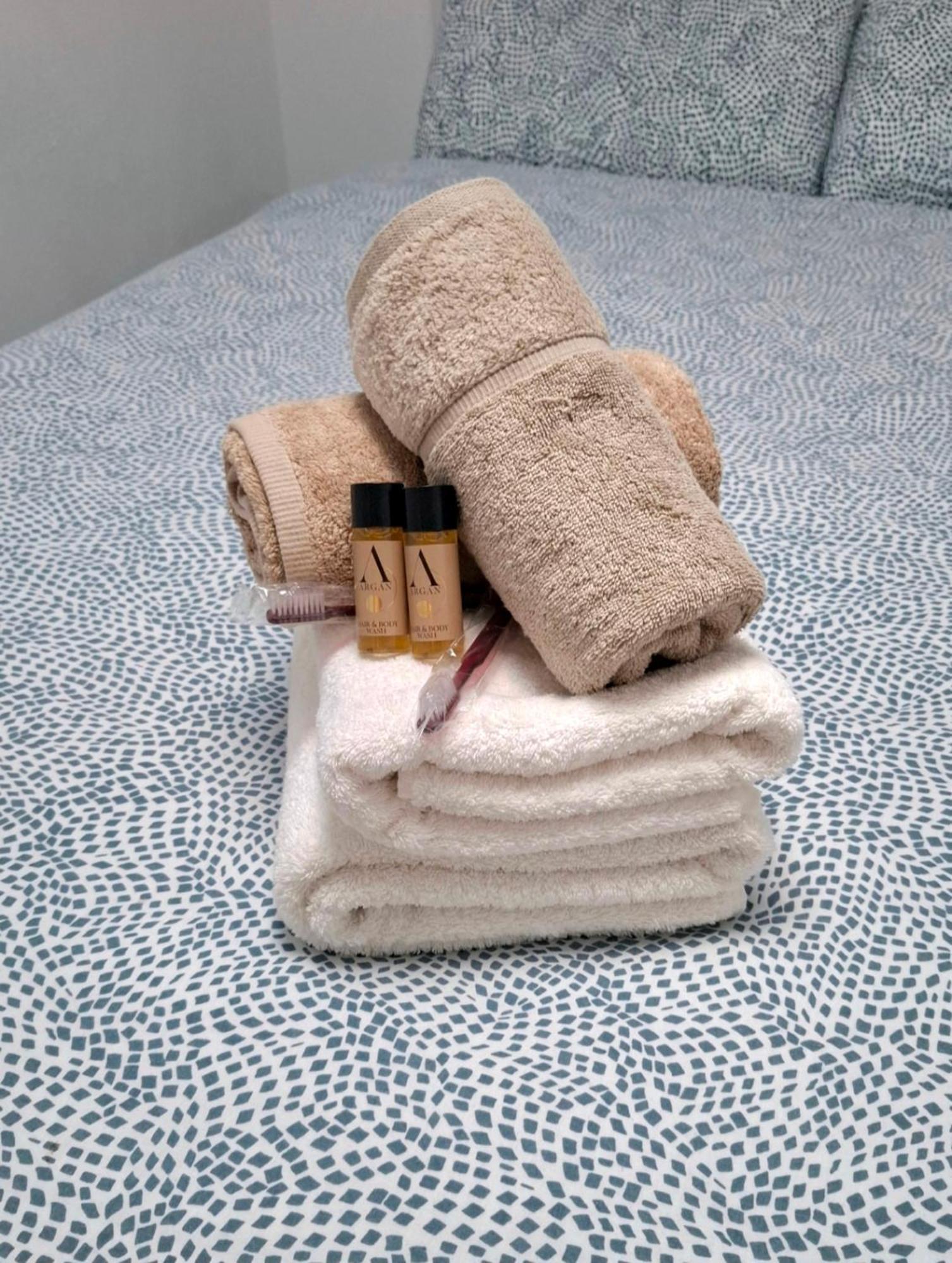 Moderno Apartamento Con Garaje Privado En El Centro De Виго Екстериор снимка